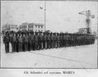 Gli Atlantici col costume MARUS